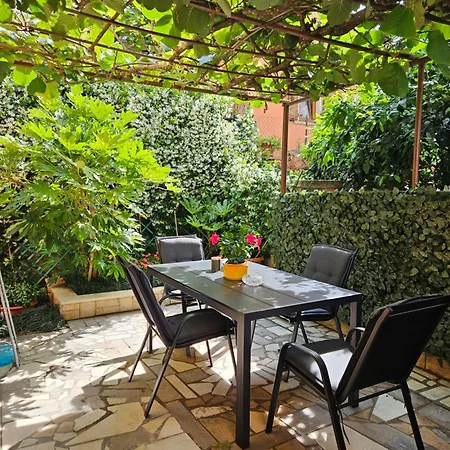Bruna Apartment